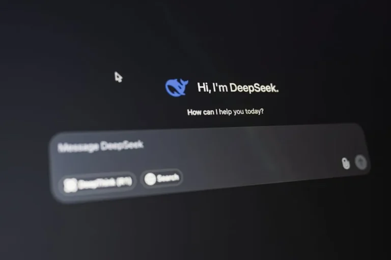 How redeepseek.com relates to modern fashion, modelling, and presentation content